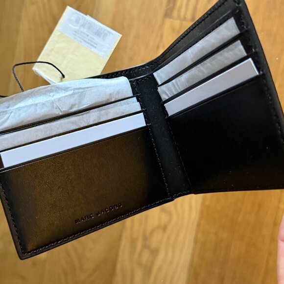 Marc Jacobs - The Leather Billfold Wallet - Picture 3 of 5